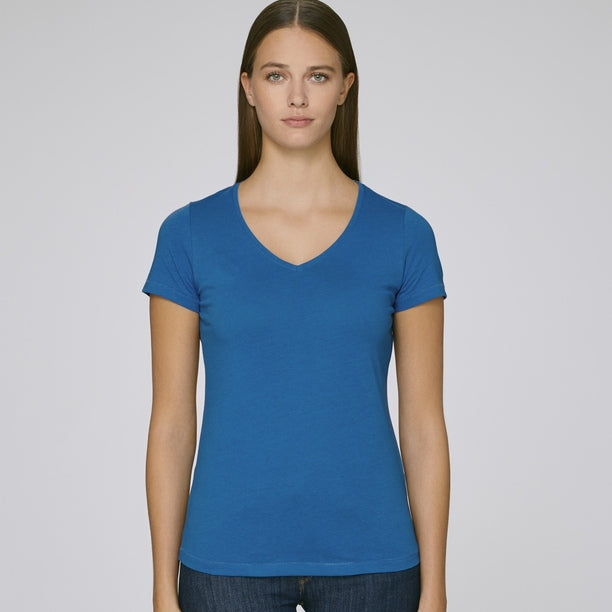 Evoker women's V-neck sweater in organic cotton