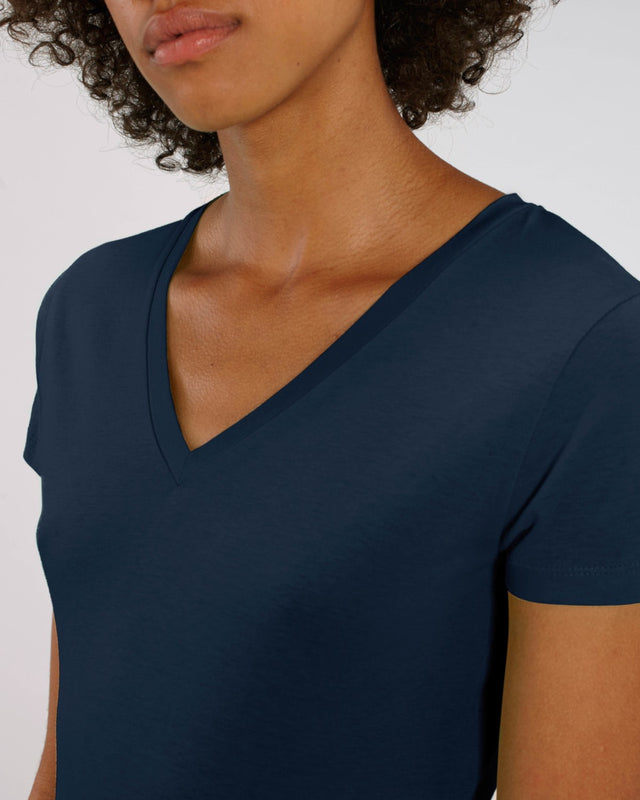 Evoker women's V-neck sweater in organic cotton