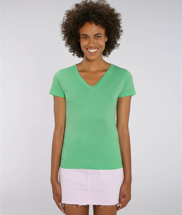 Evoker women's V-neck sweater in organic cotton