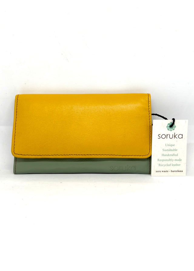 Classic women's wallet in Fairtrade recycled leather