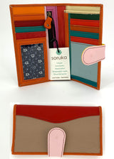 Smart women's wallet in Fairtrade recycled leather