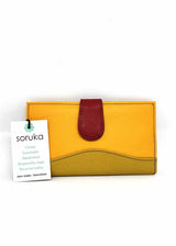 Smart women's wallet in Fairtrade recycled leather