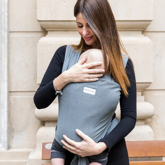 Elastic baby carrier in Bamboo