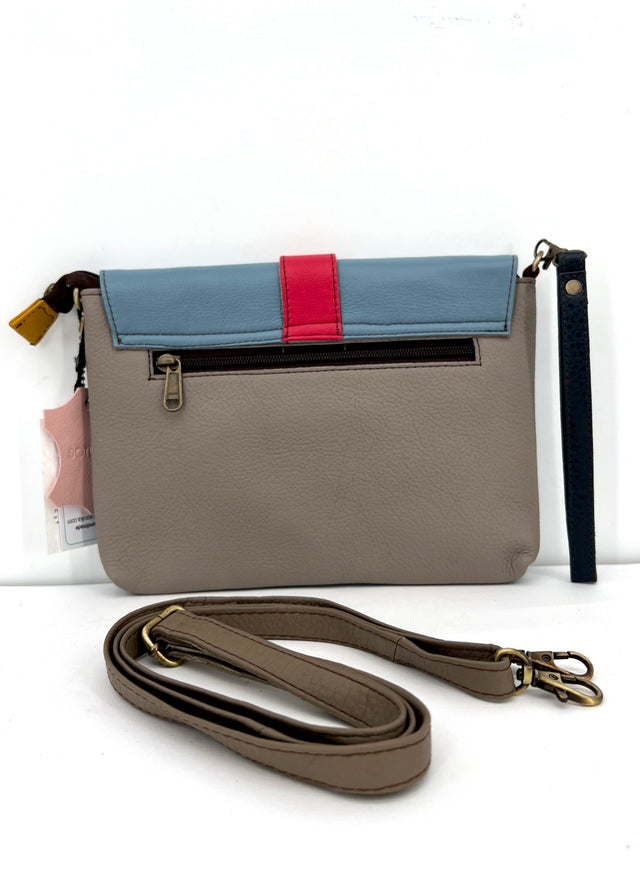 Saddle bag in Fairtrade recycled leather