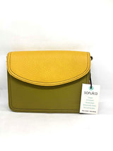 Clutch bag in Fairtrade recycled leather