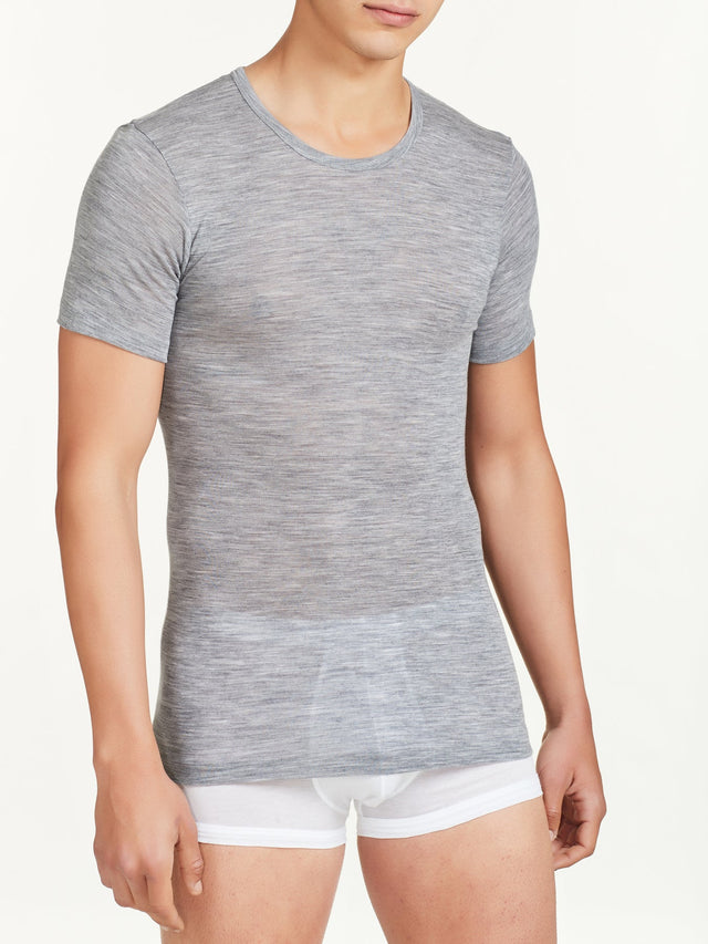 Wonder Wool t-shirt in pure anti-shrink merino wool