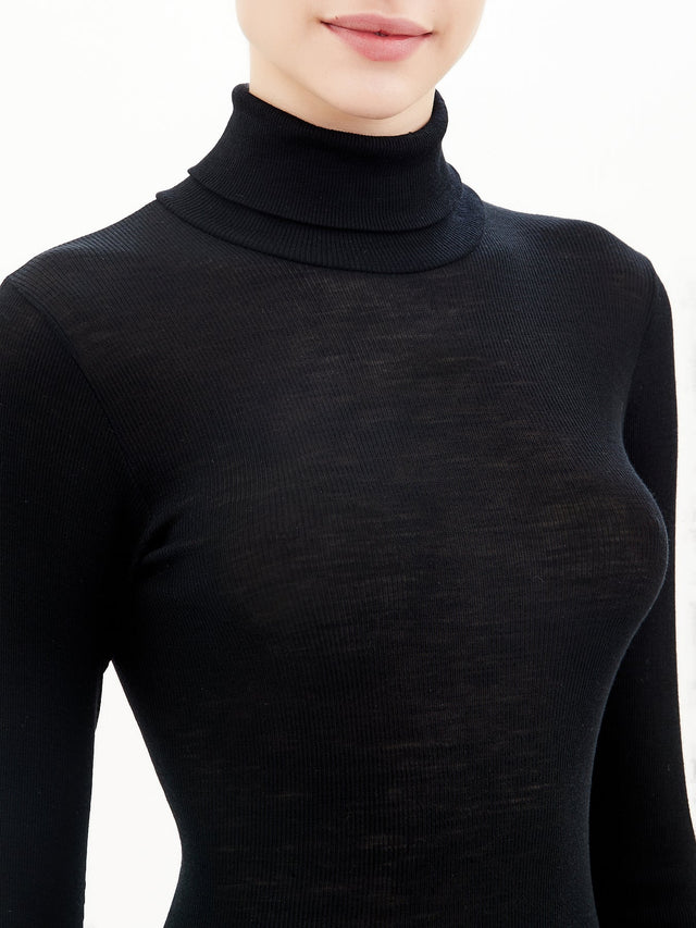 Wonderwool turtleneck sweater in very soft merino wool