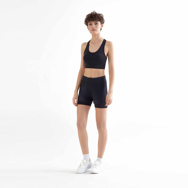 Women's training shorts in recycled PET