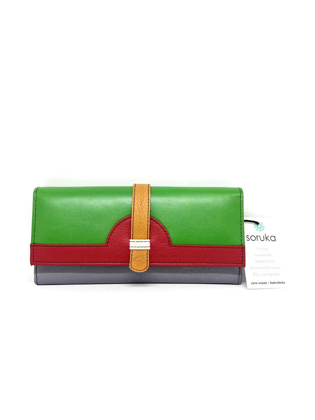 Half Moon wallet in Fairtrade recycled leather