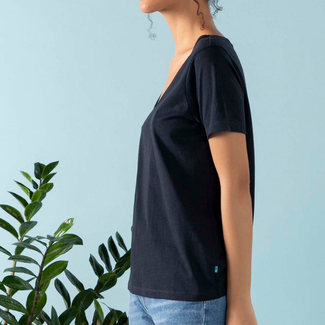 Wide neckline T-shirt in organic cotton