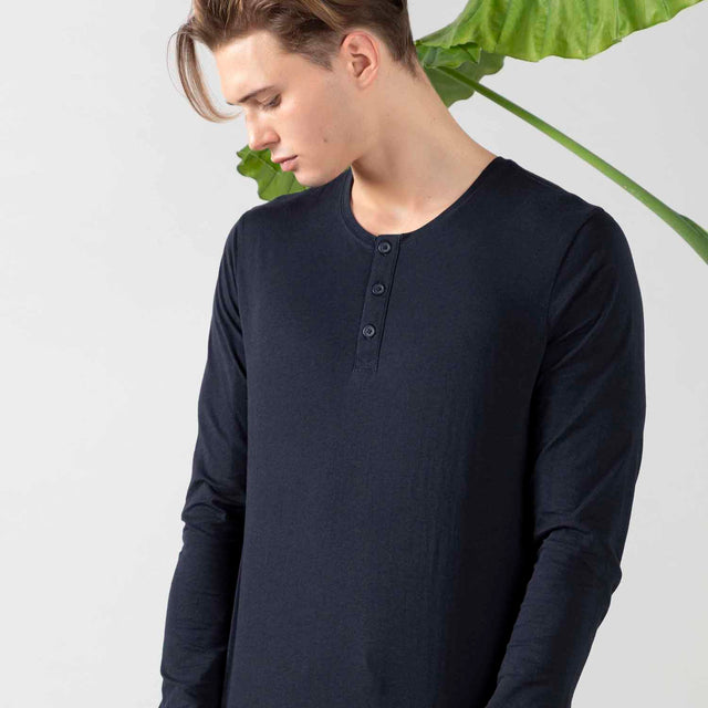 Men's Henley sweater with buttoning on the neck in Organic Cotton