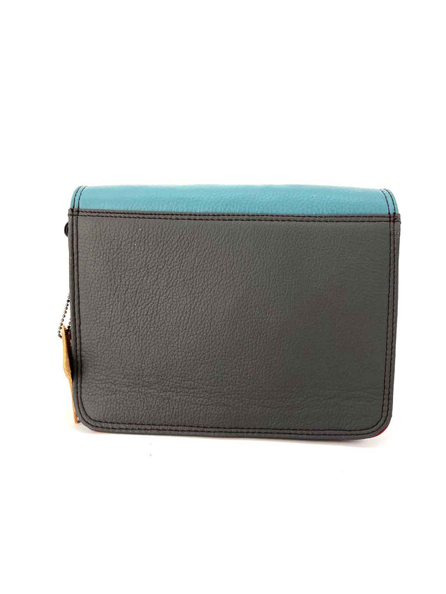 PREMIUM Pocket bag in Fairtrade recycled leather