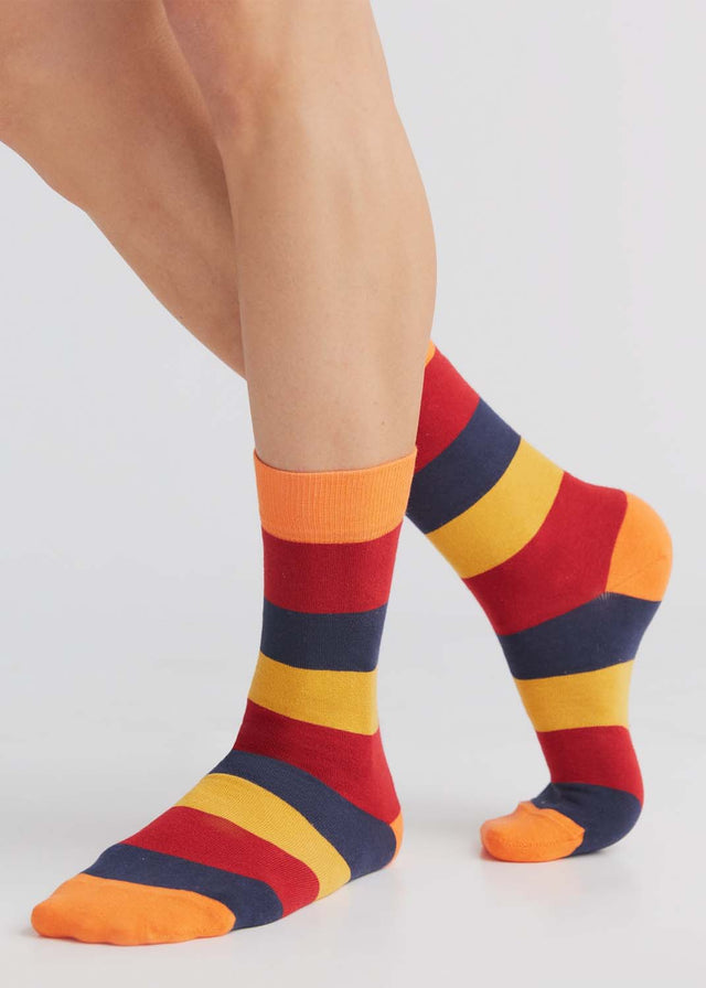 Medium socks with red/blue/mustard stripes in organic cotton