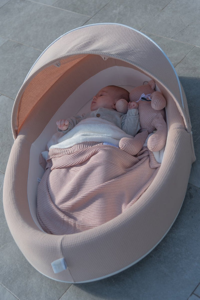 Baby Nest baby cot for co-sleeping in Bamboo