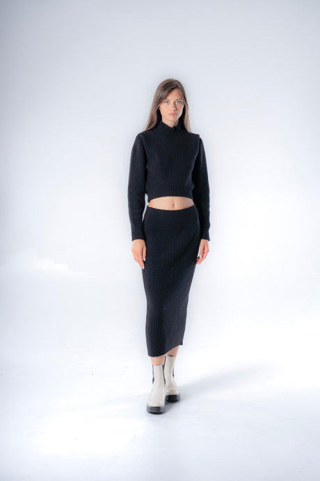 Long black skirt in responsible wool and cashmere