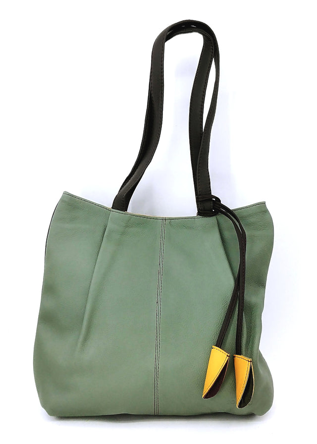 Celin shopper bag in Fairtrade recycled leather