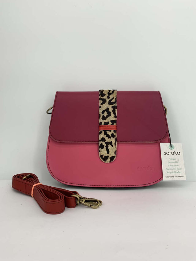 Reversible ONA bag in Fairtrade recycled leather