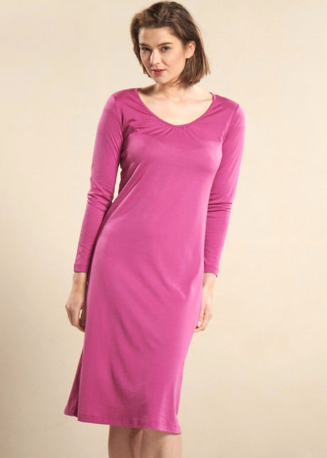 Long-sleeved nightdress in organic silk and cotton