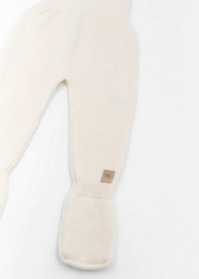 White knitted gaiters for newborns in organic bamboo