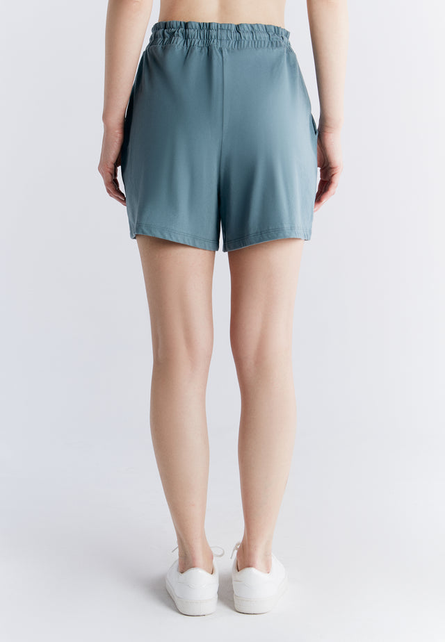 Comfortable women's shorts in organic cotton