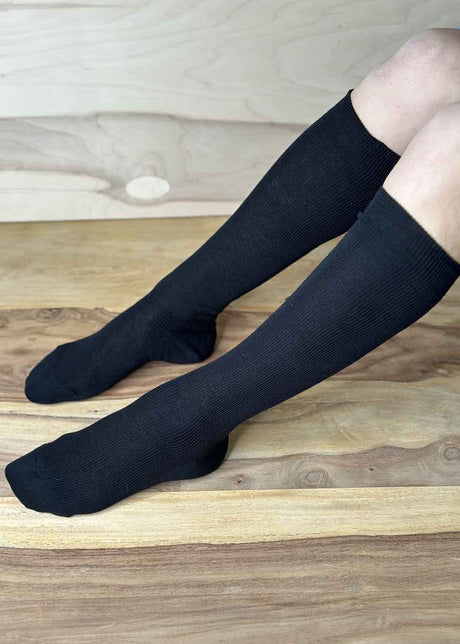 Lightweight long socks in GRAY/BLACK dyed organic cotton