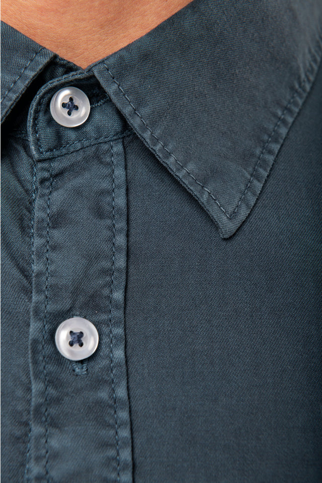 Washed Navy men's shirt in pure organic cotton