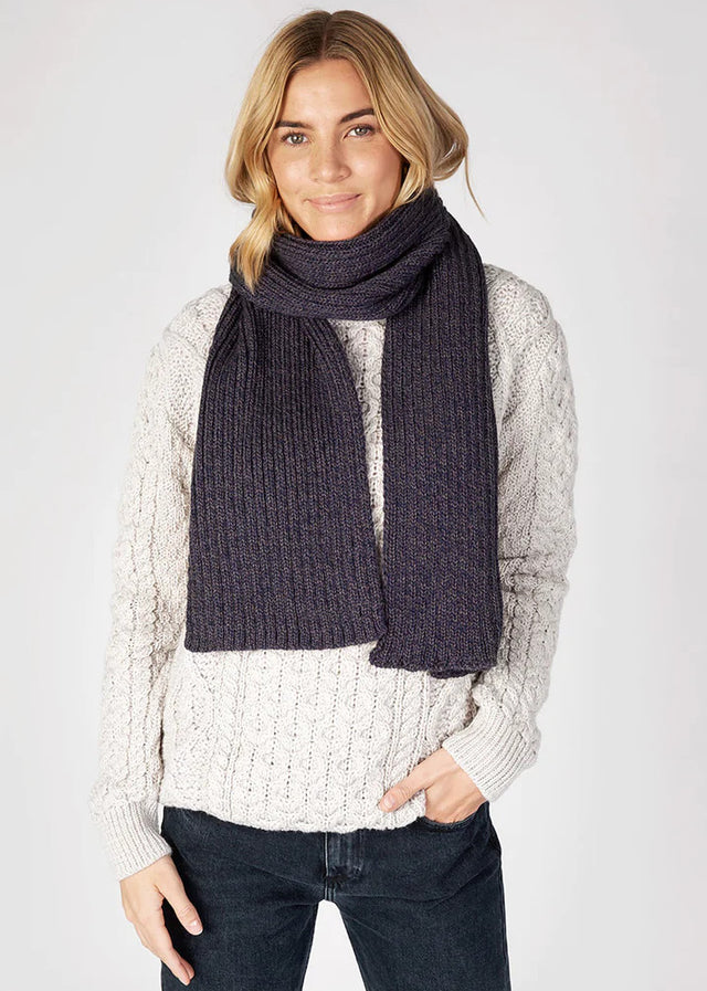 Unisex ribbed scarf in pure merino wool