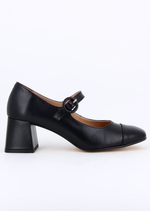 Lexia Black women's pumps in natural leather