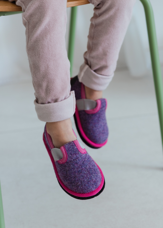 Muvy Mirtillo slippers for girls in wool felt