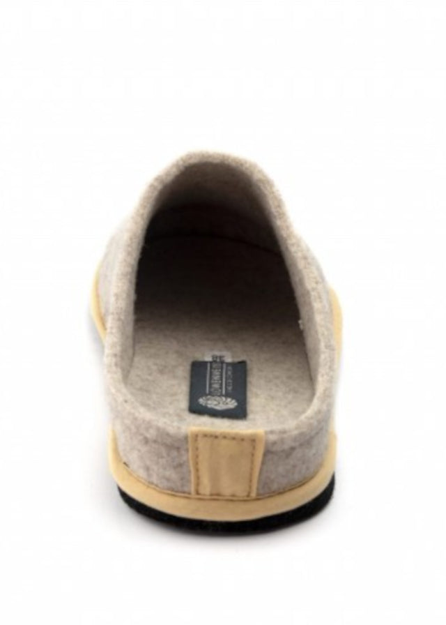 Easy Beige slippers in wool felt