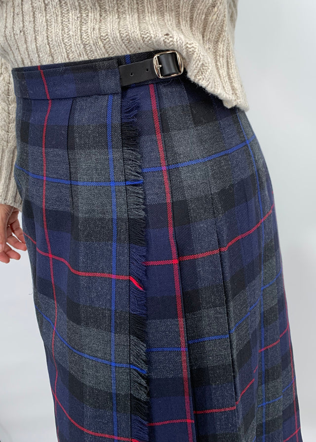 Carra Castle Irish midi kilt in pure wool