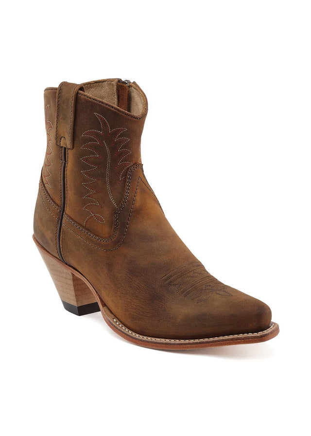 Brown Texan ankle boots for women in sustainably tanned leather