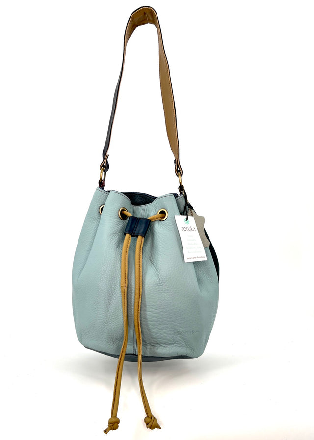 Shannon bucket bag in Fairtrade recycled leather