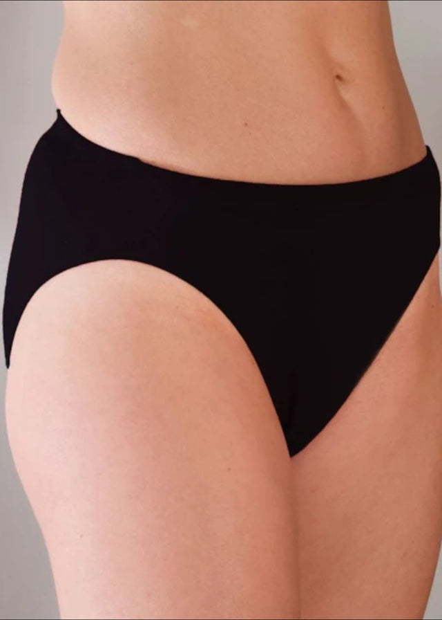 High-leg briefs in organic cotton