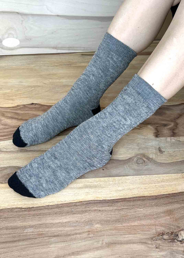 Short socks in natural wool sponge