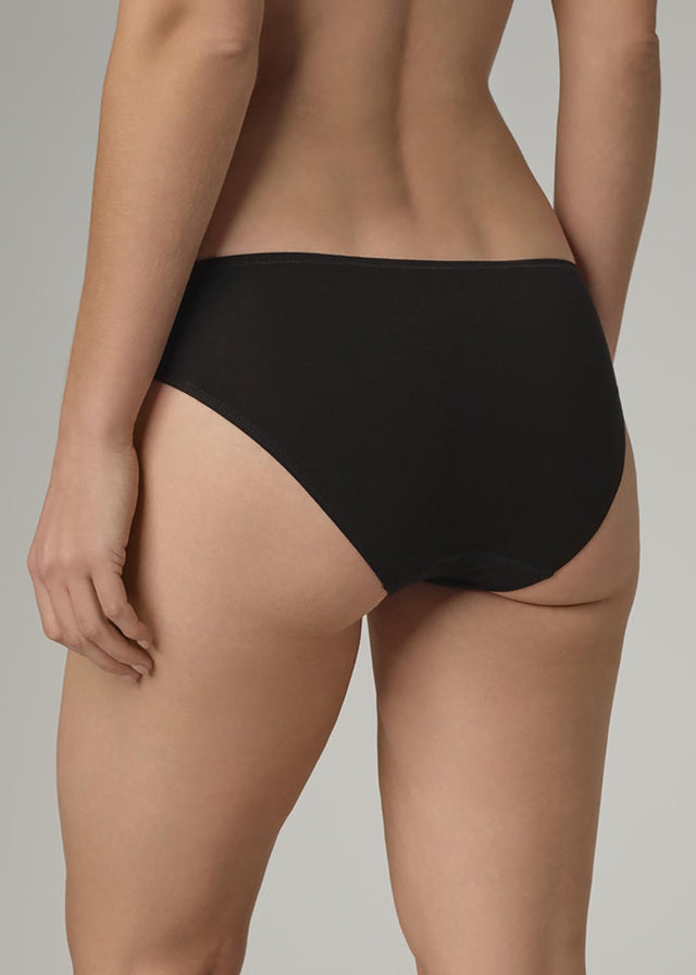 Low-waisted Jazz briefs in organic fair cotton