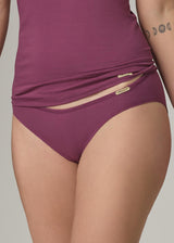 Low-waisted Jazz briefs in organic fair cotton