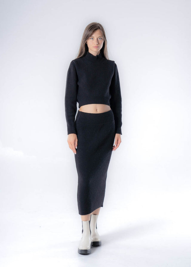 Women's Short Turtleneck Sweater in Responsible Wool and Cashmere