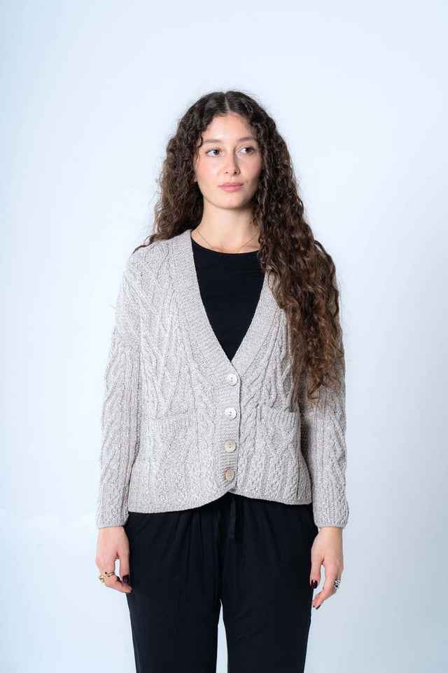 Cardigan da donna in lana merinos supersoft con spacchi laterali