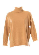 Women's Oversized Turtleneck Sweater in Recycled Cashmere