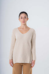 Maglione Scollo a V a coste da donna in Cashmere riciclato