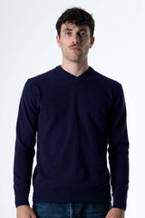 Men's V-Neck Sweater in Recycled Cashmere