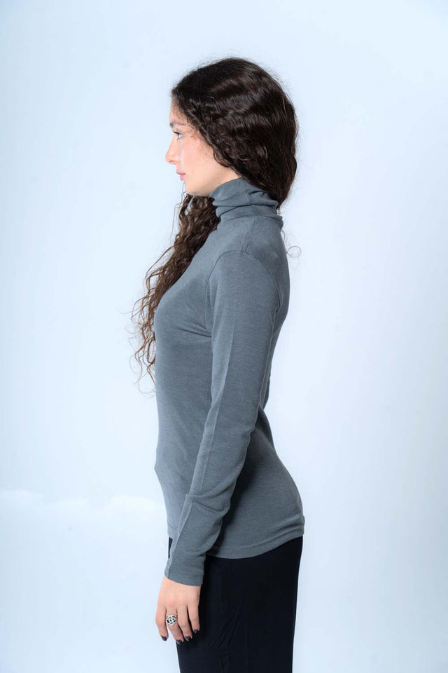 Women's Organic Wool and Silk Turtleneck Sweater