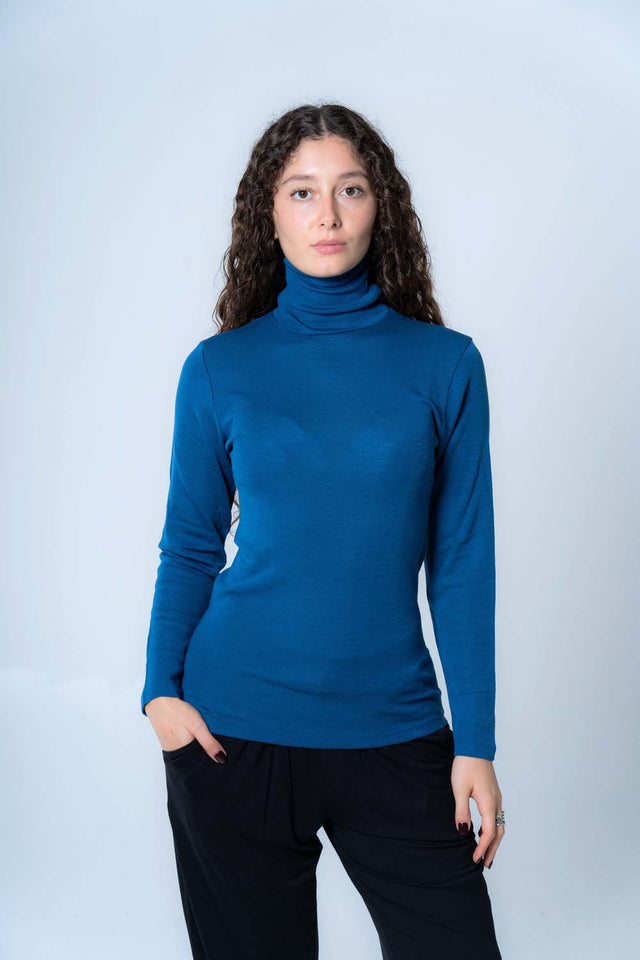 Women's Organic Wool and Silk Turtleneck Sweater