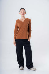 Women's V-Neck Sweater in Pure Organic Cotton