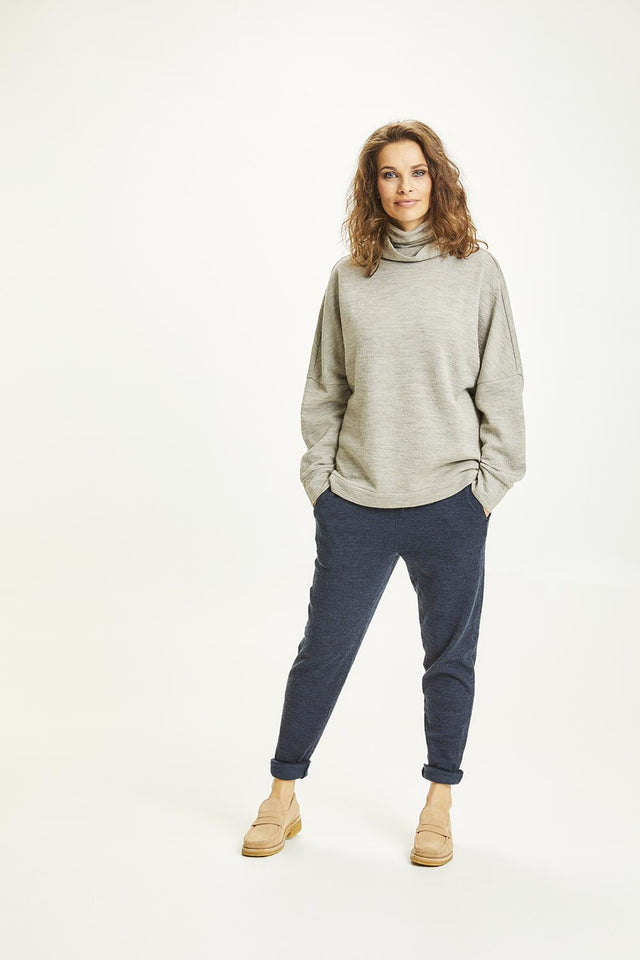 OWN women's trousers in pure wool on the outside and cotton on the skin