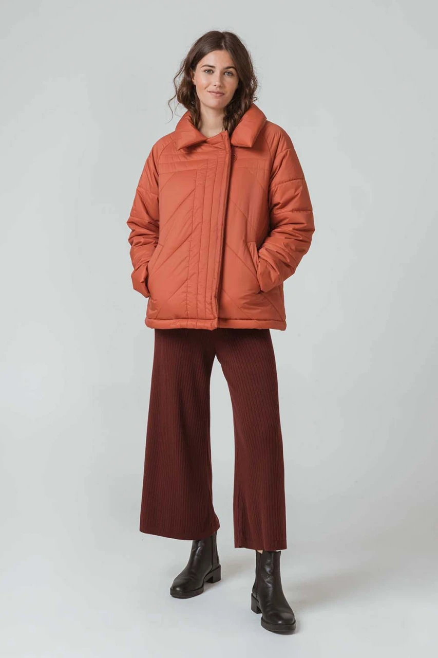 Piumini e giacche ecosostenibili da donna moda etica vendita online